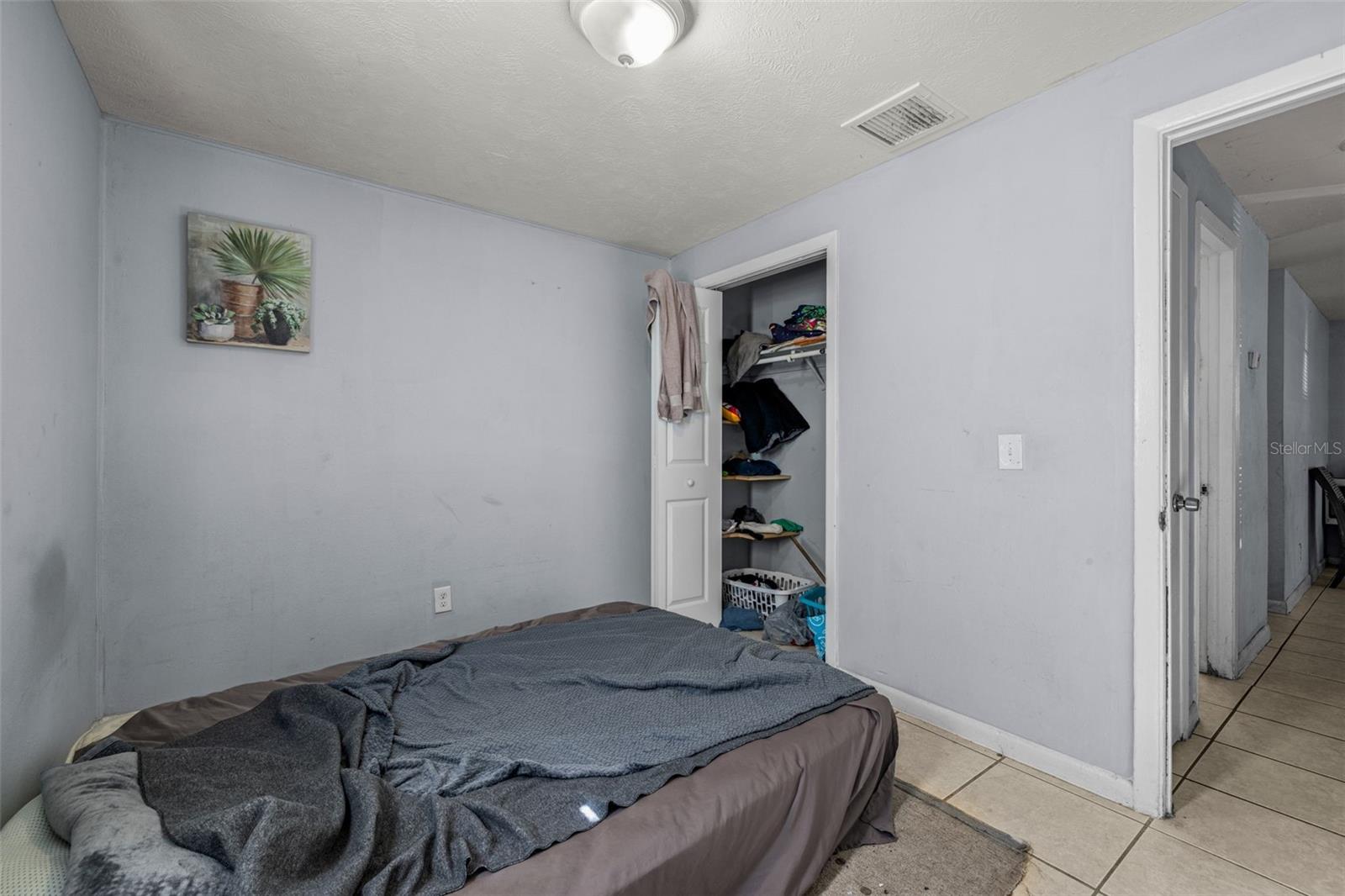 Image 24 of 54 For 1403 College Park Lane