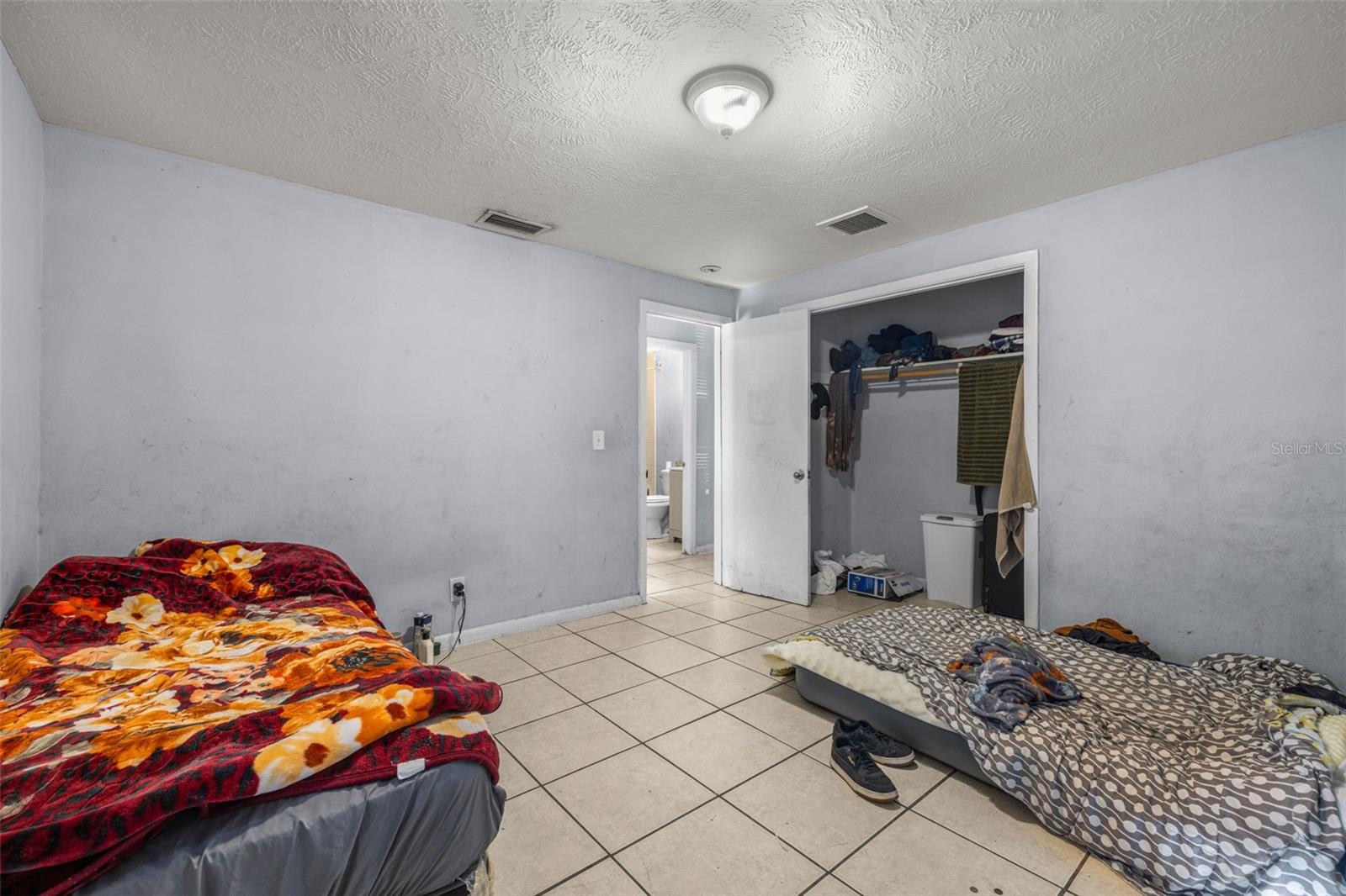 Image 26 of 54 For 1403 College Park Lane