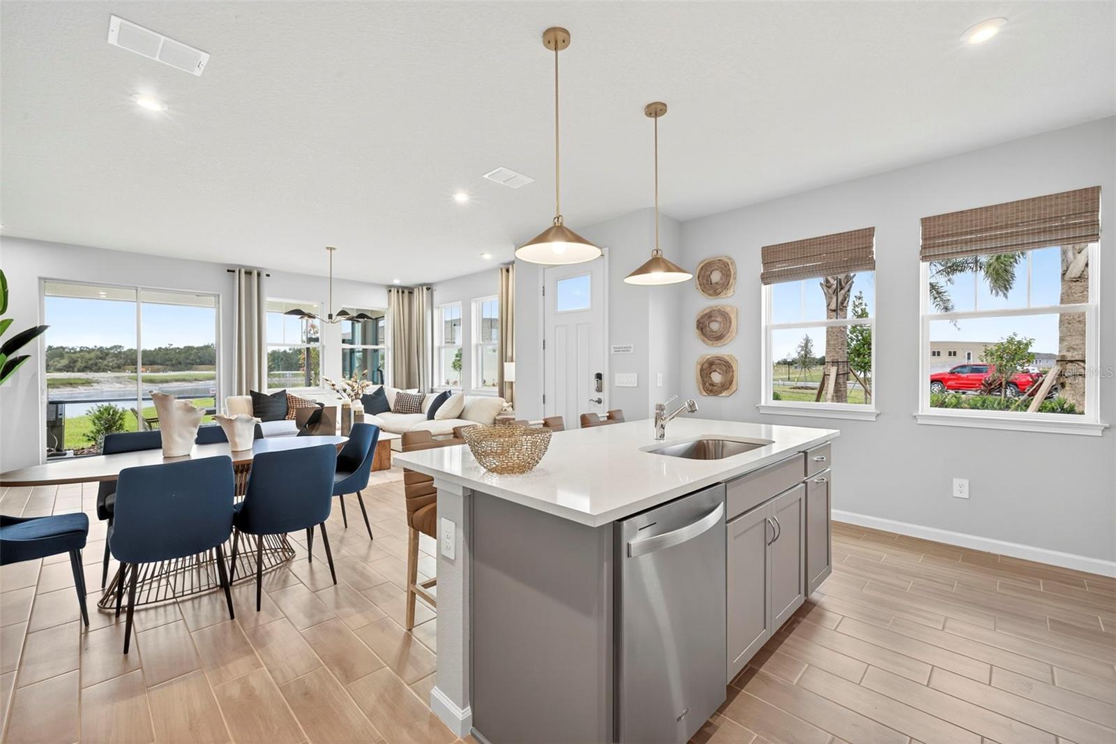 Image 7 of 34 For 9135 Aurelia Avenue