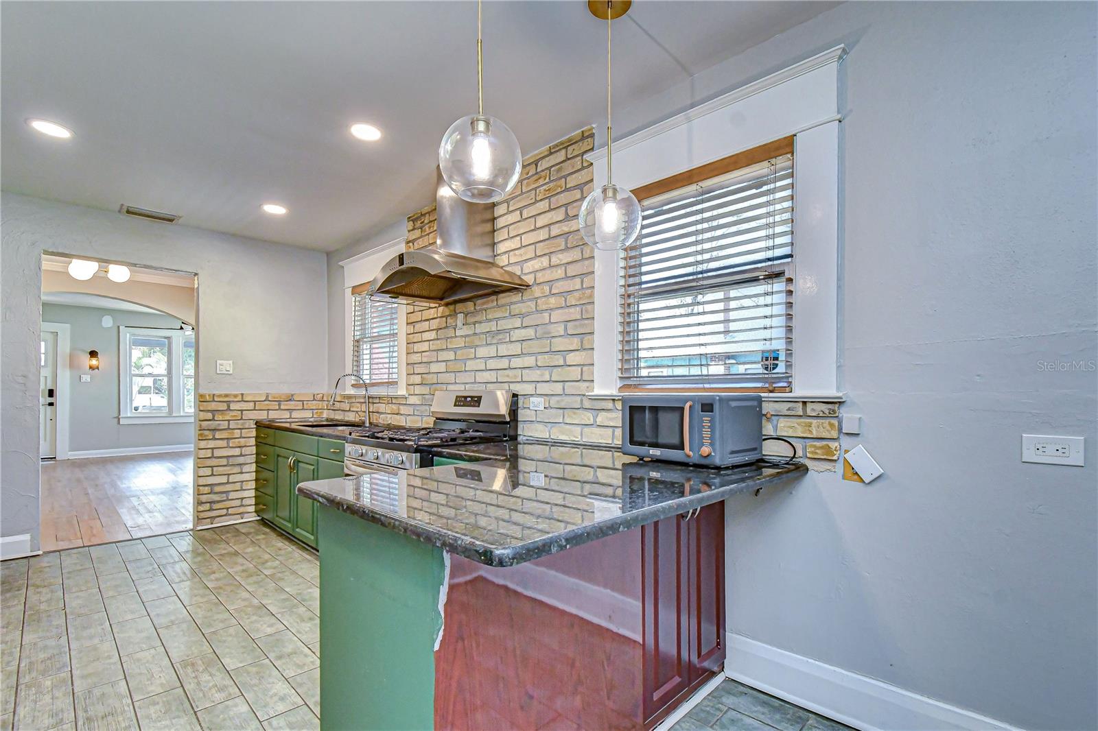 Image 14 of 34 For 5915 Otis Avenue