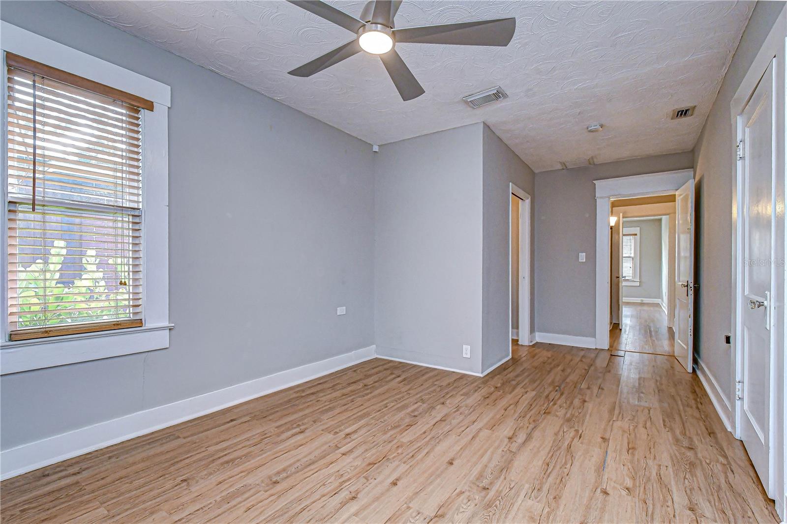 Image 17 of 34 For 5915 Otis Avenue