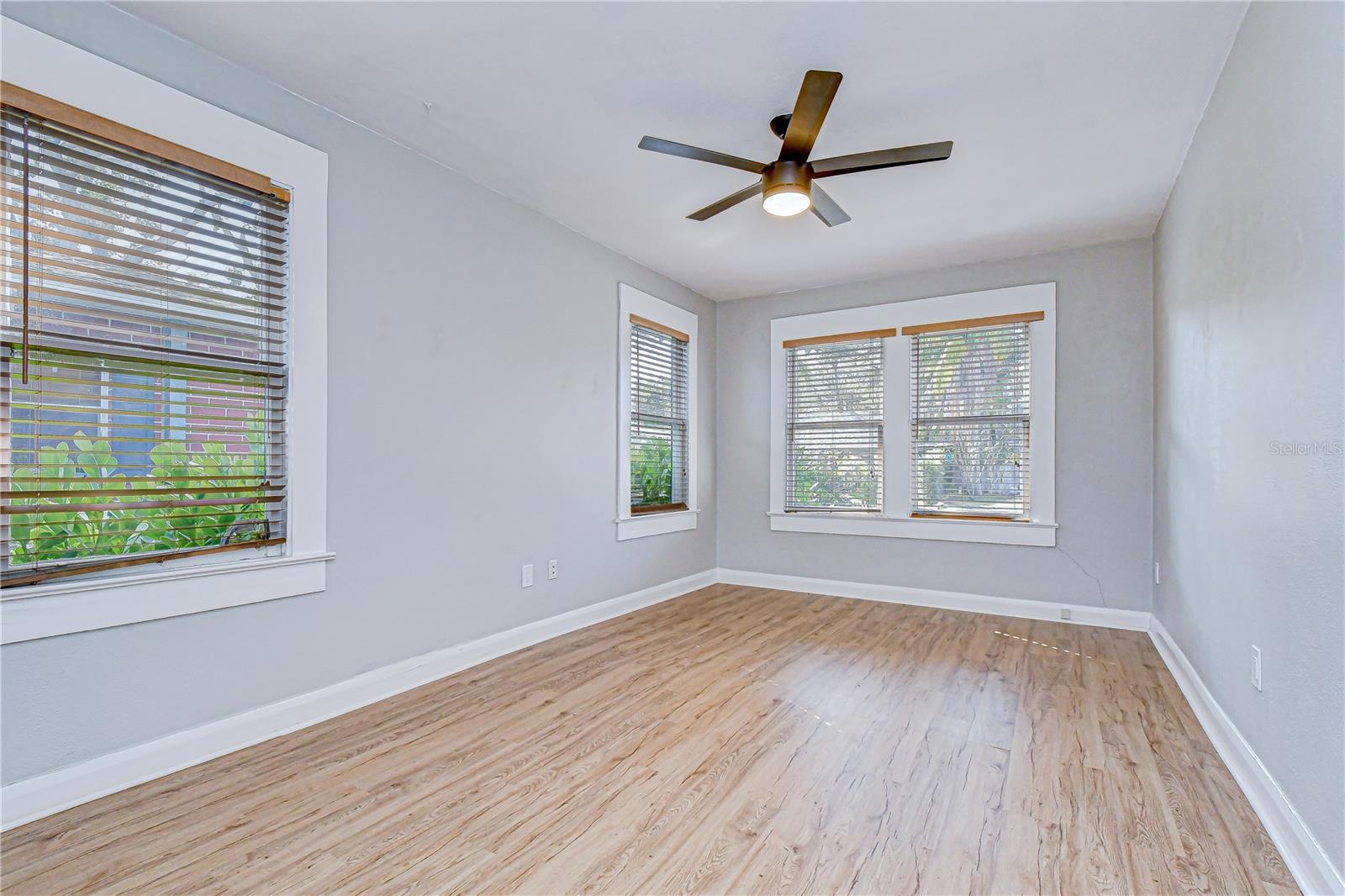 Image 19 of 34 For 5915 Otis Avenue