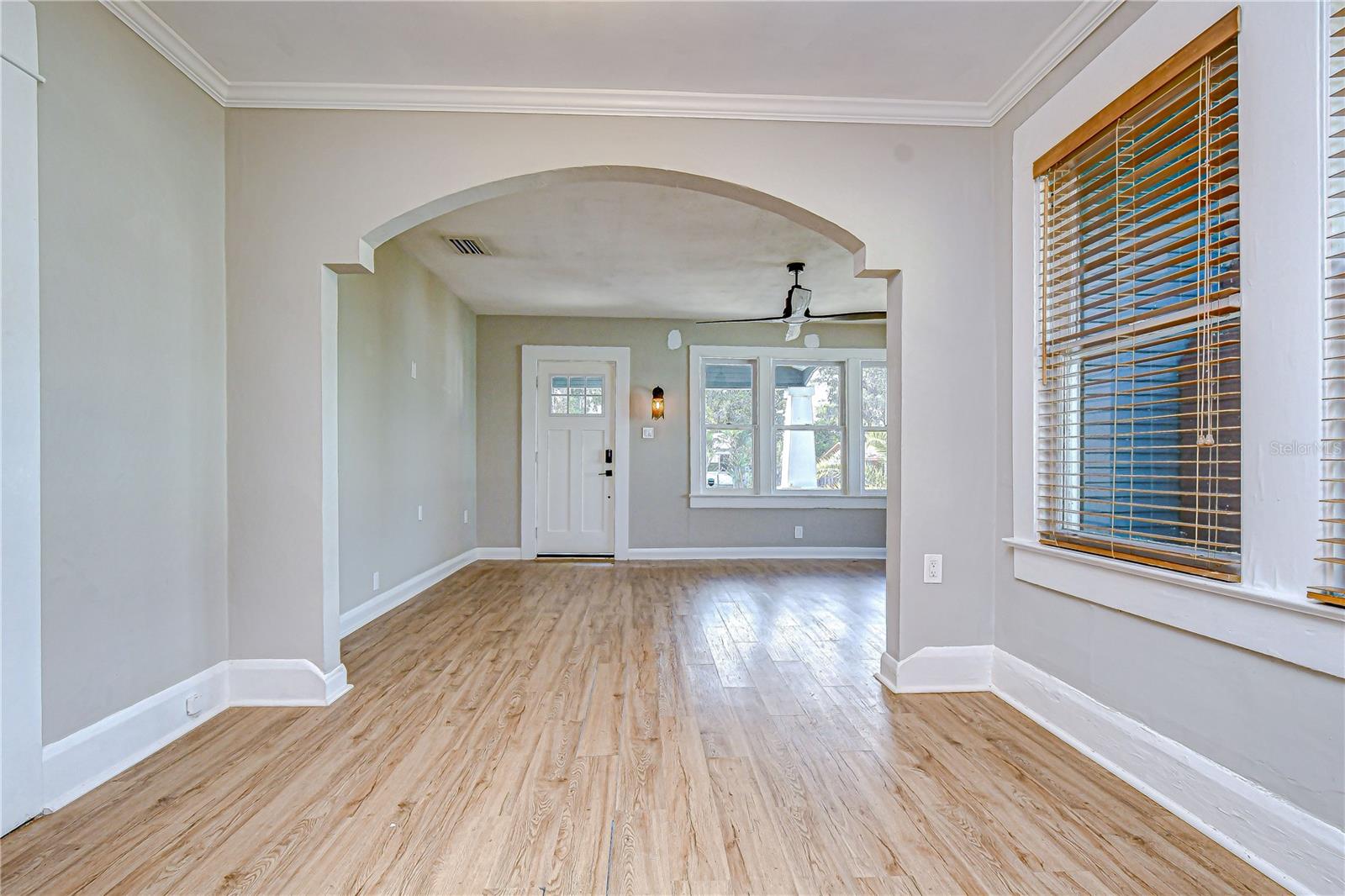 Image 4 of 34 For 5915 Otis Avenue