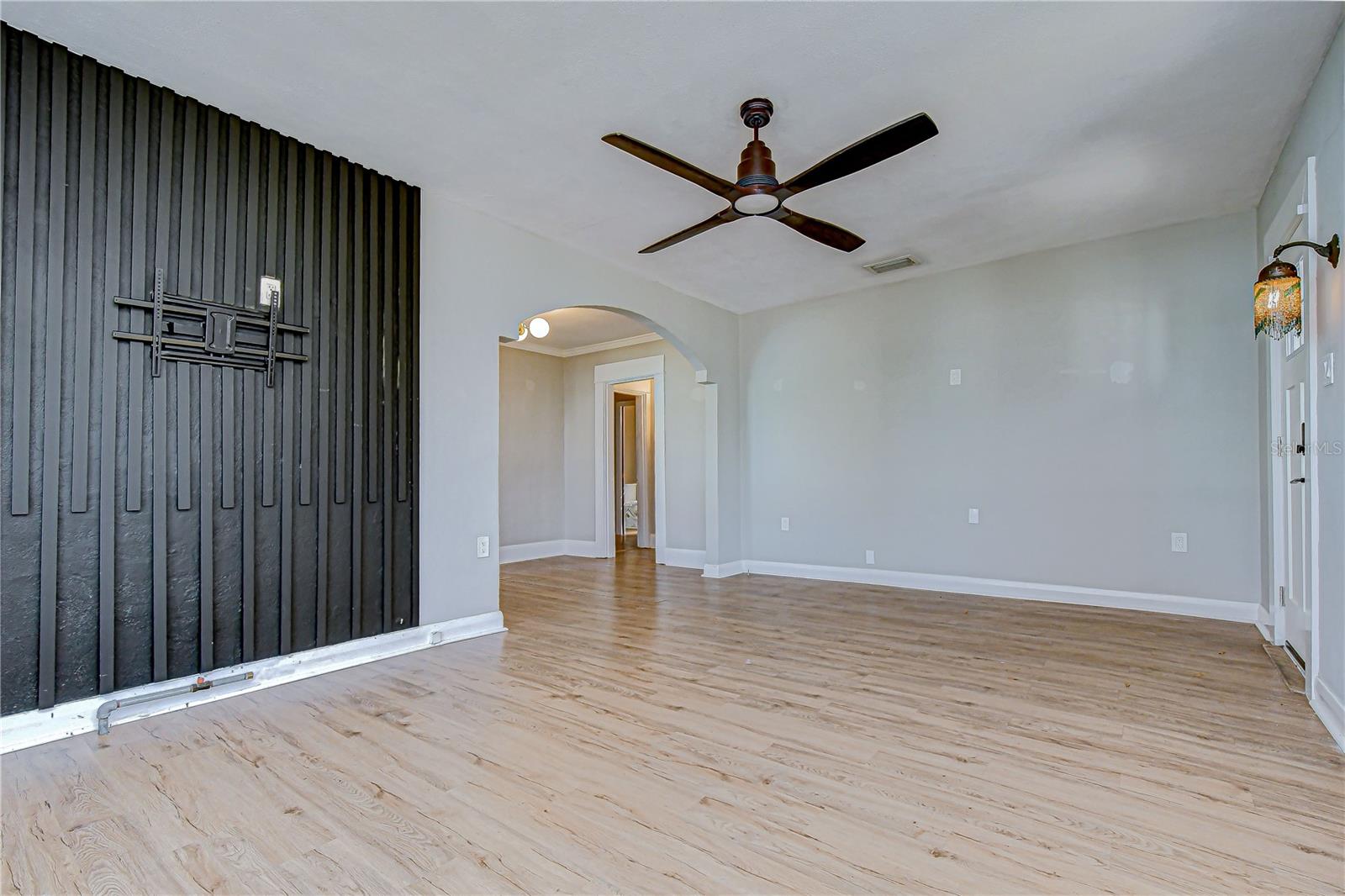 Image 8 of 34 For 5915 Otis Avenue