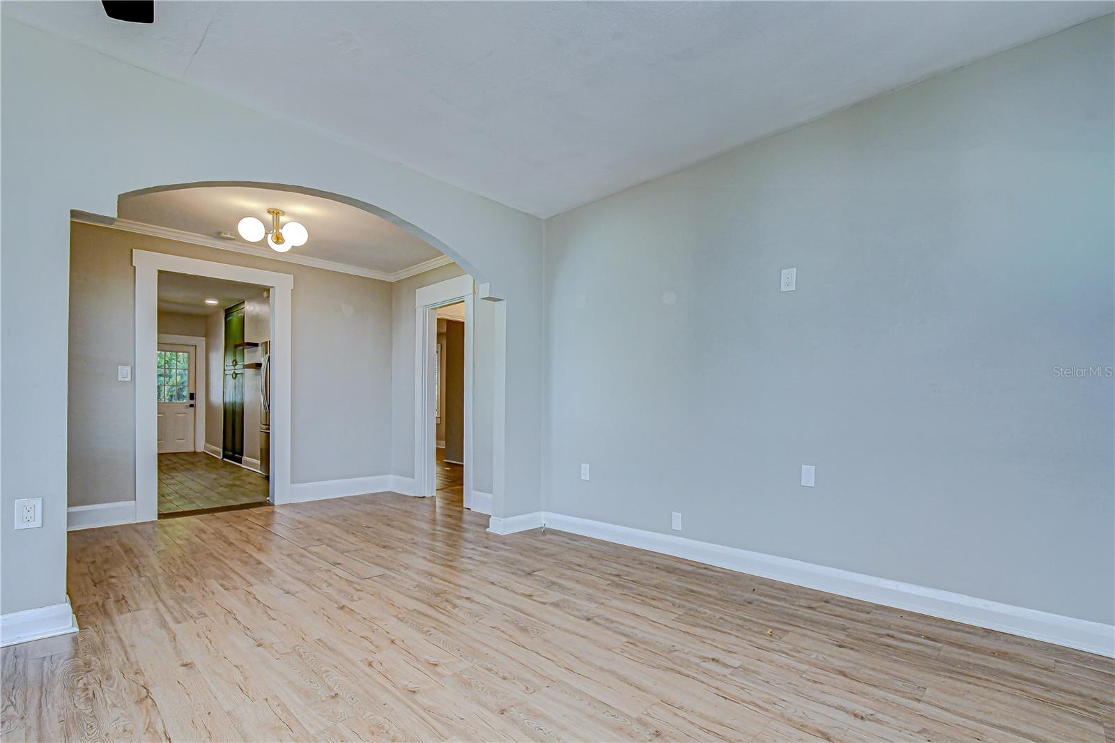 Image 9 of 34 For 5915 Otis Avenue