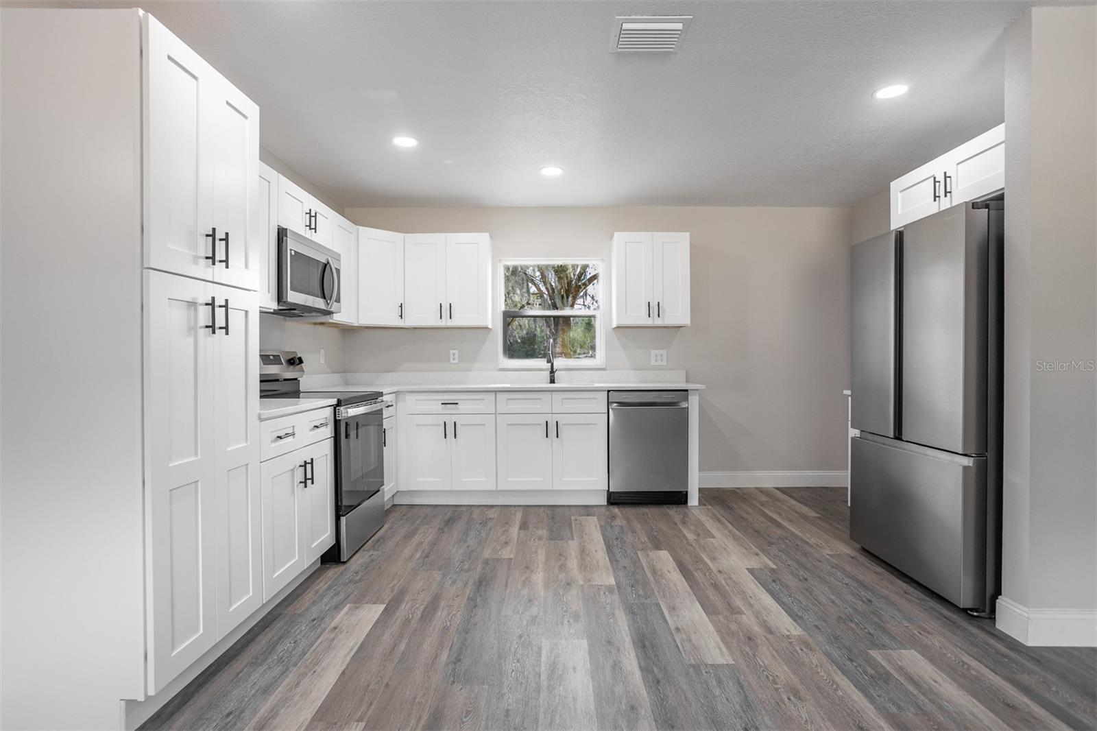 Image 10 of 45 For 9331 Edison Road