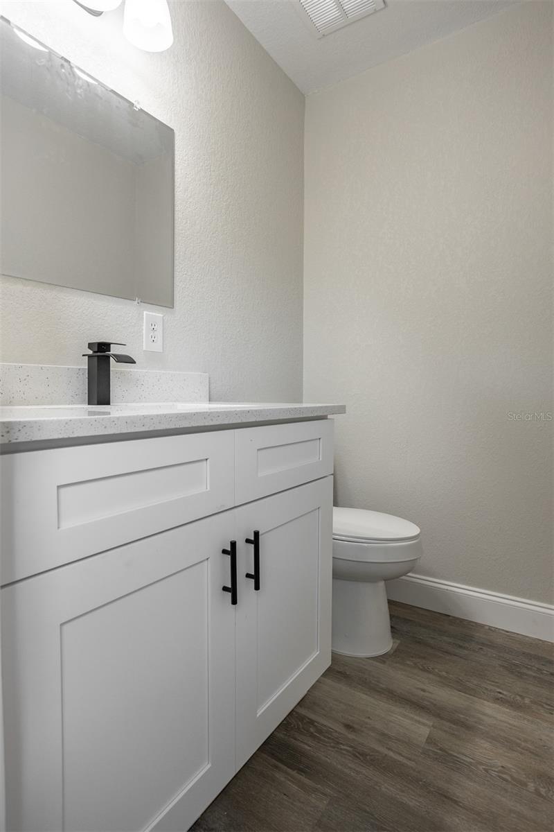 Image 17 of 45 For 9331 Edison Road