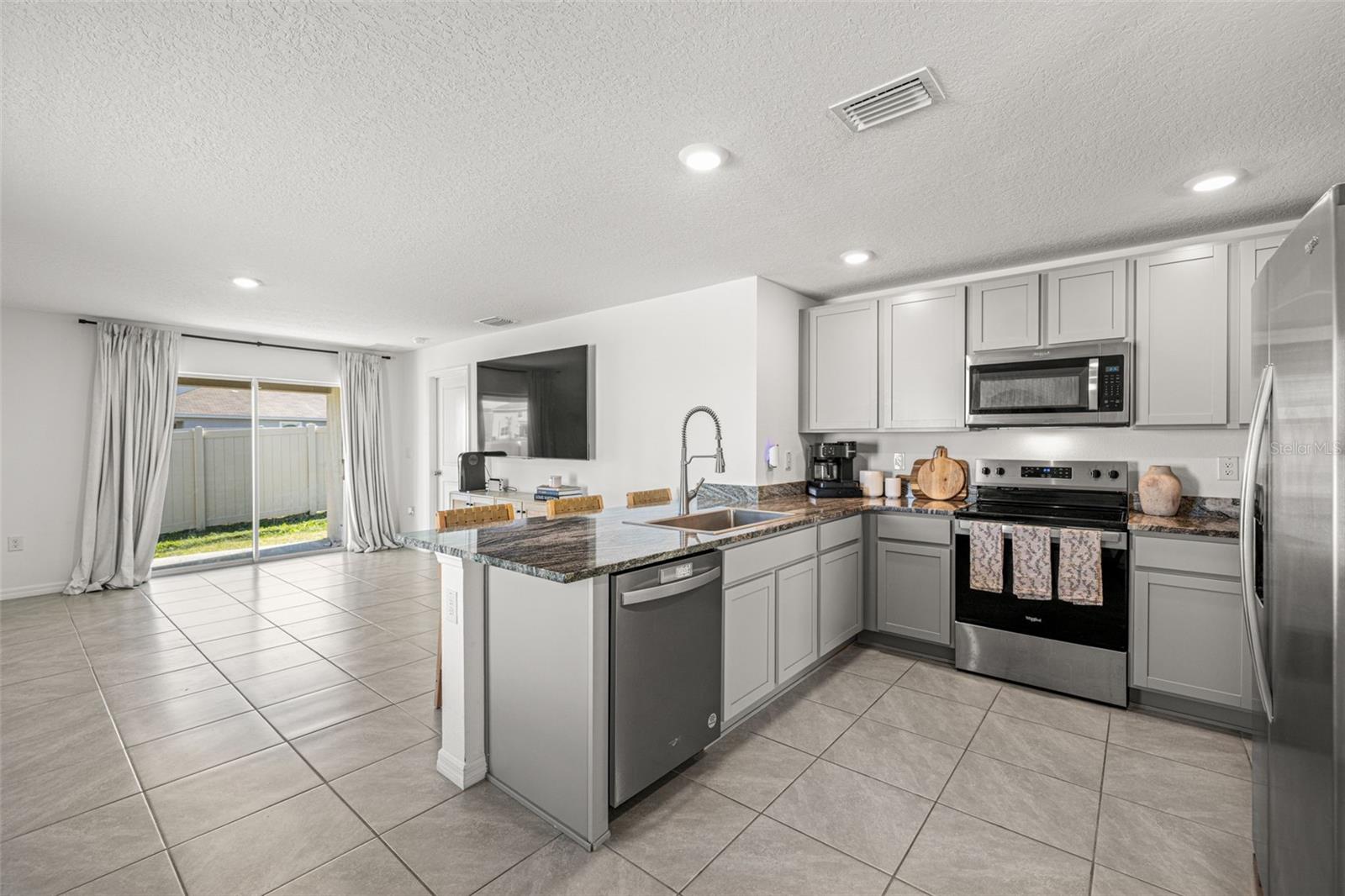 Image 18 of 53 For 13581 Mount Ivy Court