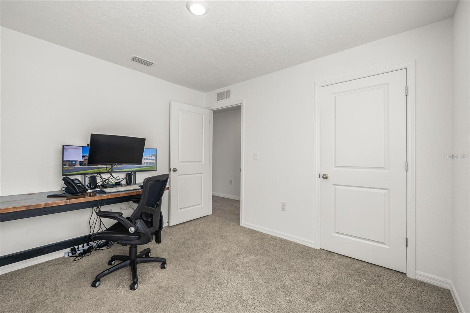 Image 37 of 53 For 13581 Mount Ivy Court