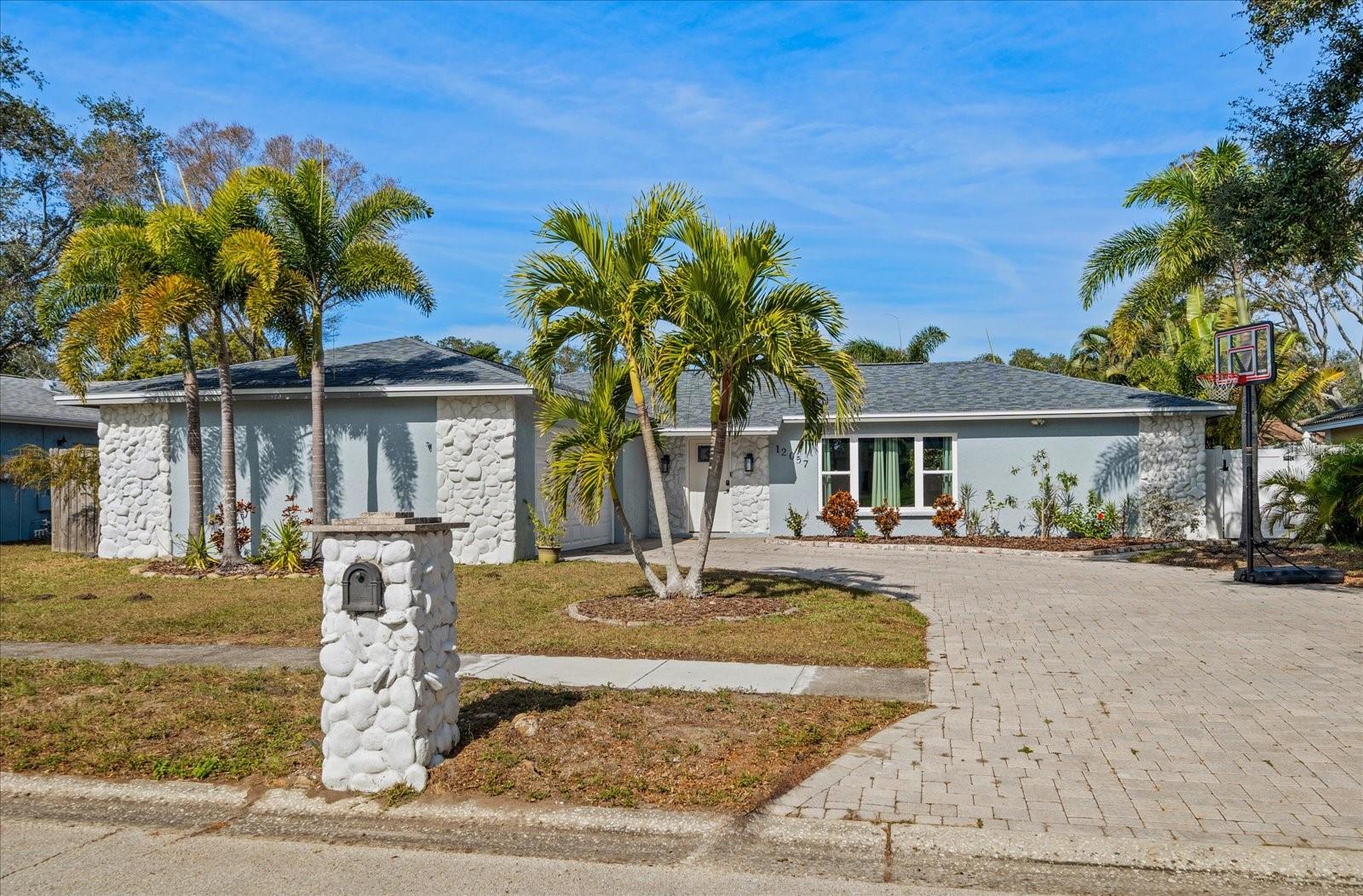 Details for 12057 96th Place, SEMINOLE, FL 33772