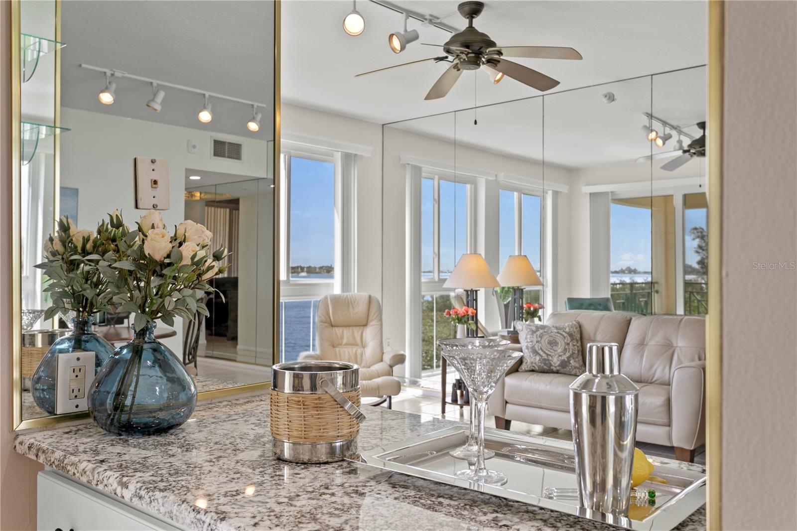 Image 13 of 49 For 4717 Dolphin Cay Lane S 203