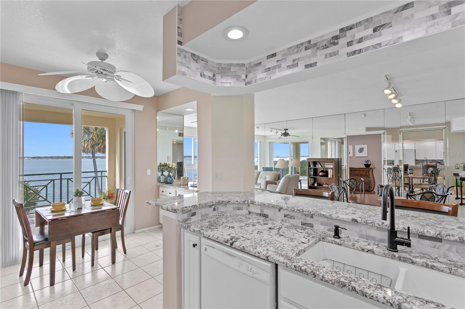 Image 17 of 49 For 4717 Dolphin Cay Lane S 203