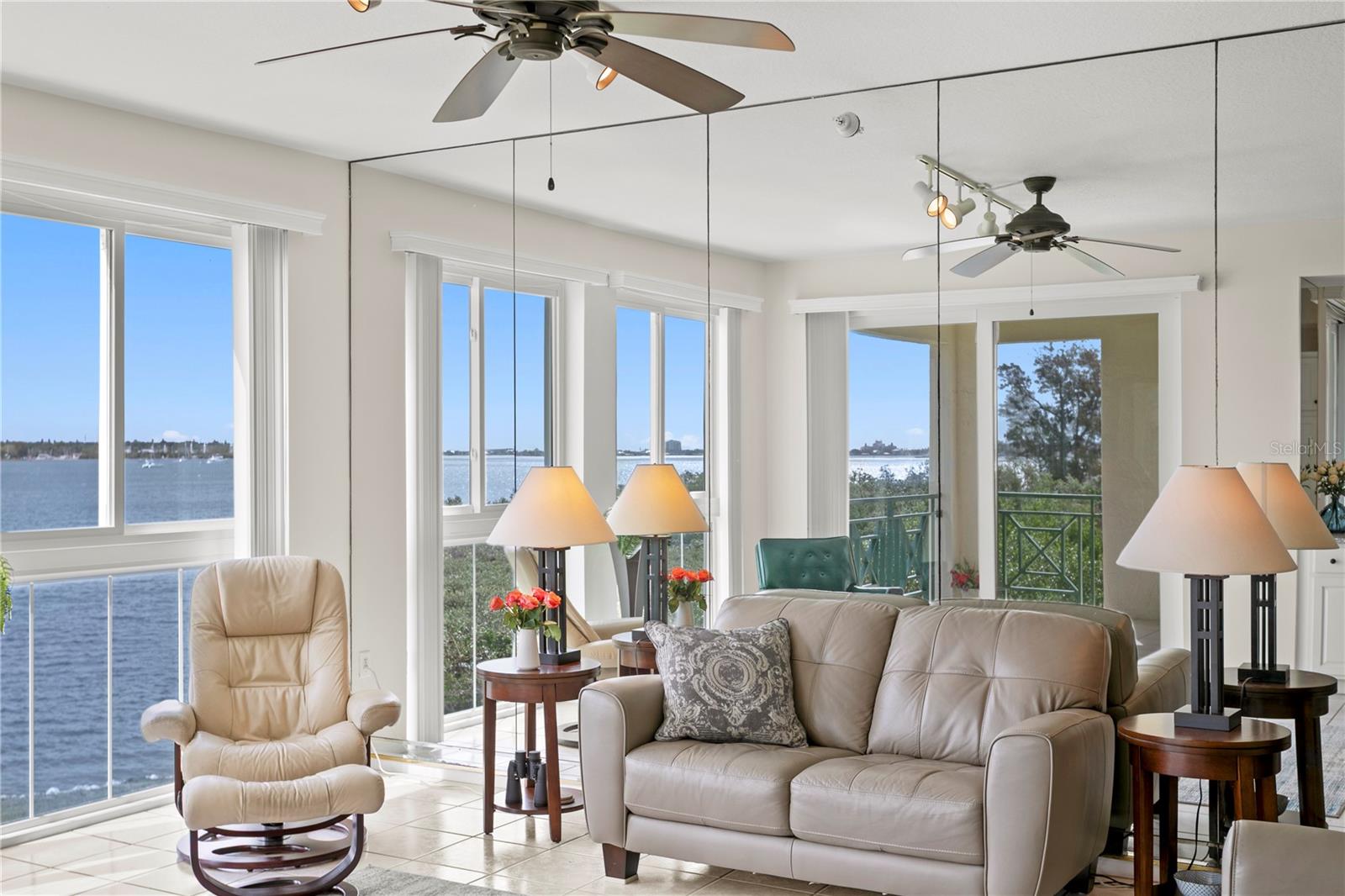 Image 6 of 49 For 4717 Dolphin Cay Lane S 203