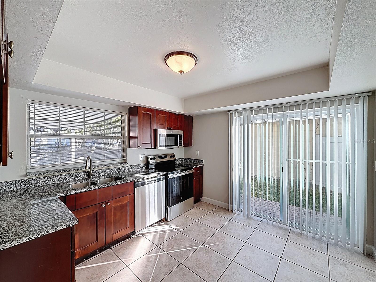 Image 15 of 29 For 5103 Stonehaven Court