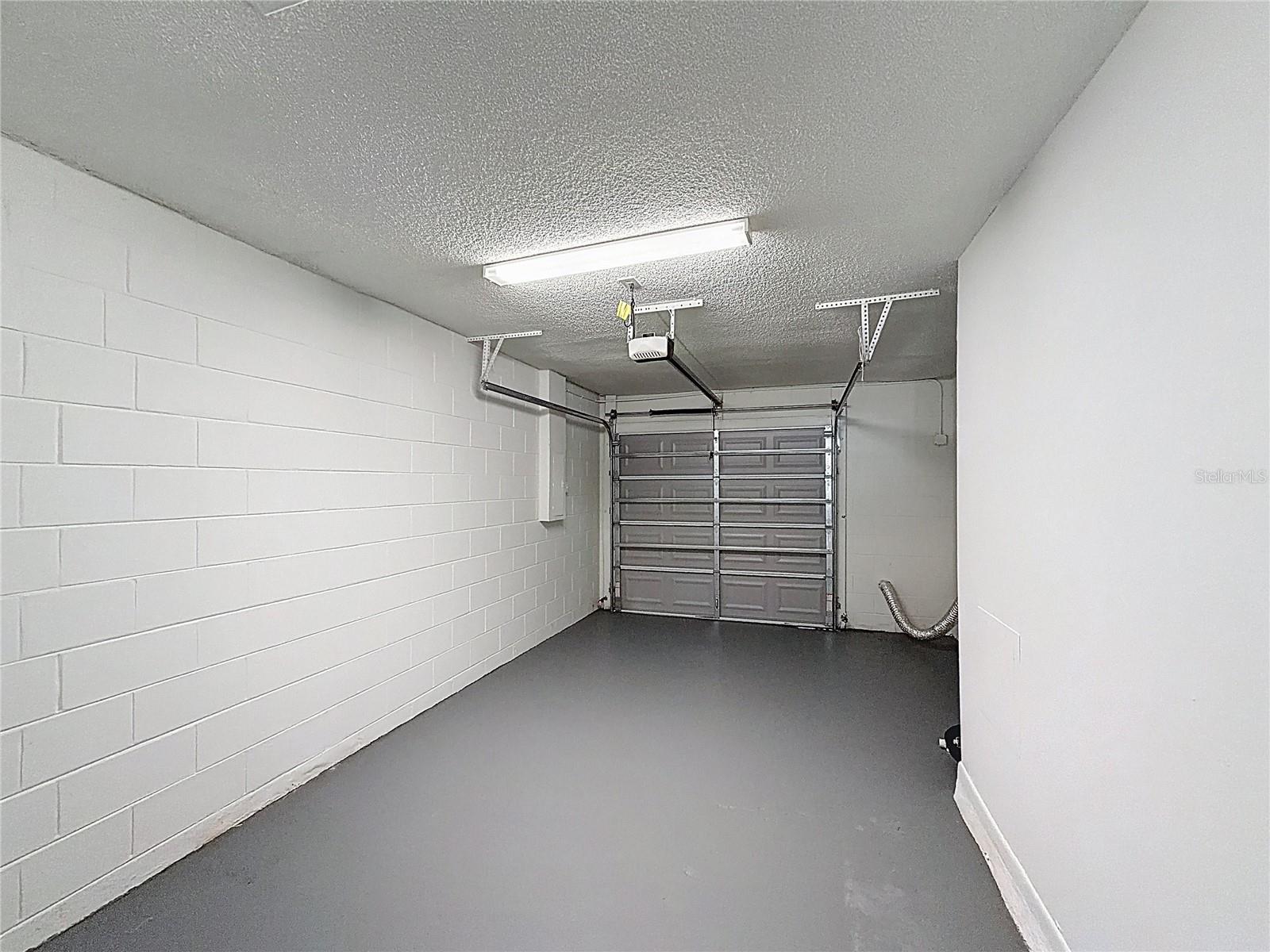 Image 16 of 29 For 5103 Stonehaven Court