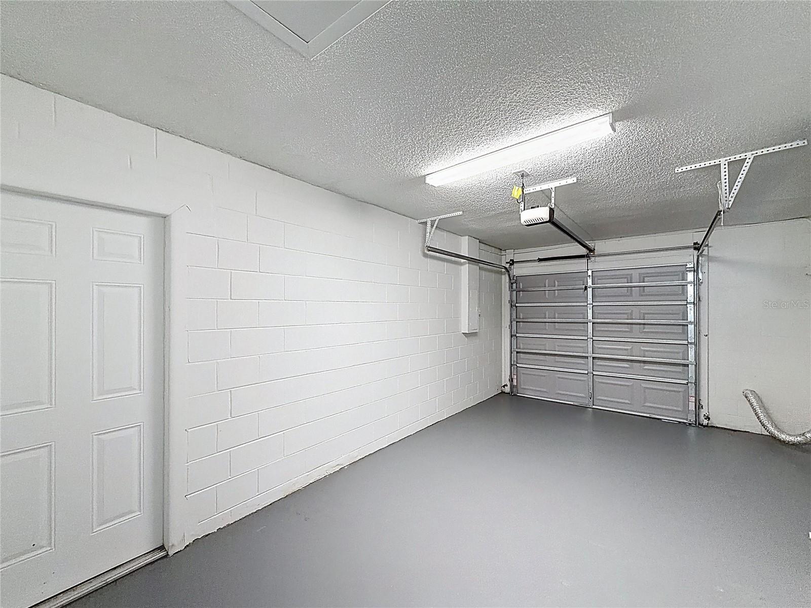 Image 17 of 29 For 5103 Stonehaven Court