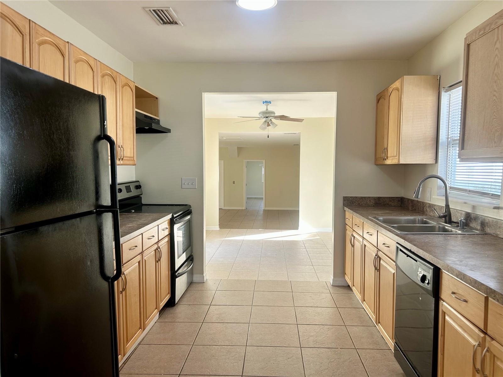 Image 8 of 25 For 3821 1st Avenue N