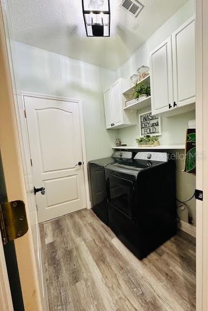 Image 15 of 29 For 5225 Villagebrook Drive