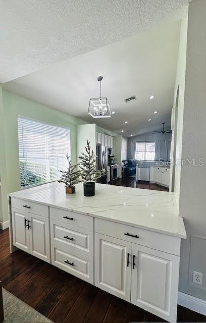 Image 18 of 29 For 5225 Villagebrook Drive