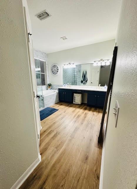 Image 21 of 29 For 5225 Villagebrook Drive