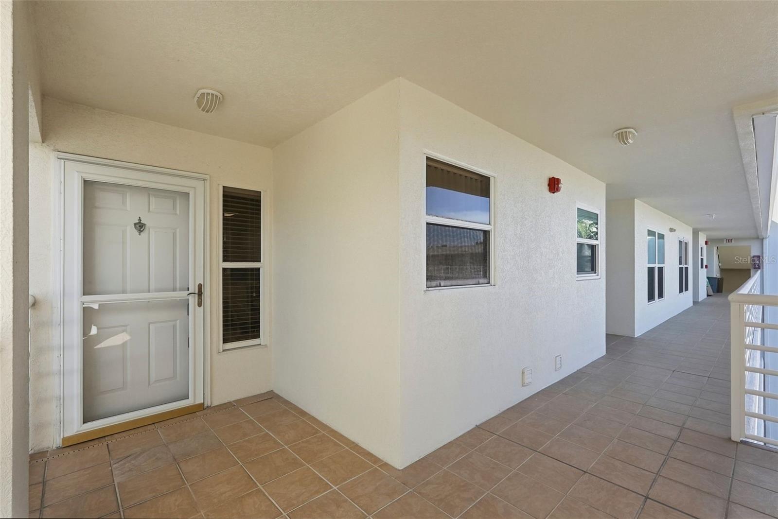 Image 20 of 52 For 6001 Bahia Del Mar Circle 529