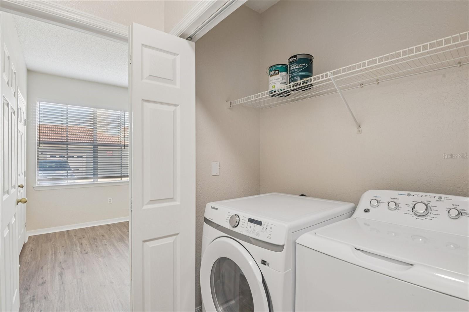 Image 22 of 38 For 18001 Richmond Place Drive 1213