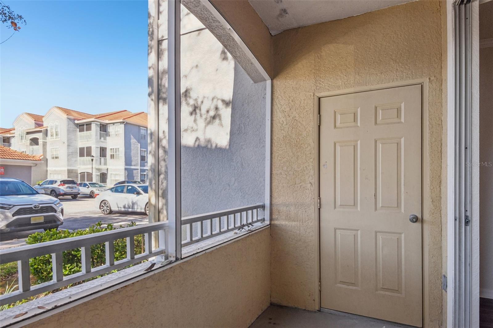 Image 24 of 38 For 18001 Richmond Place Drive 1213