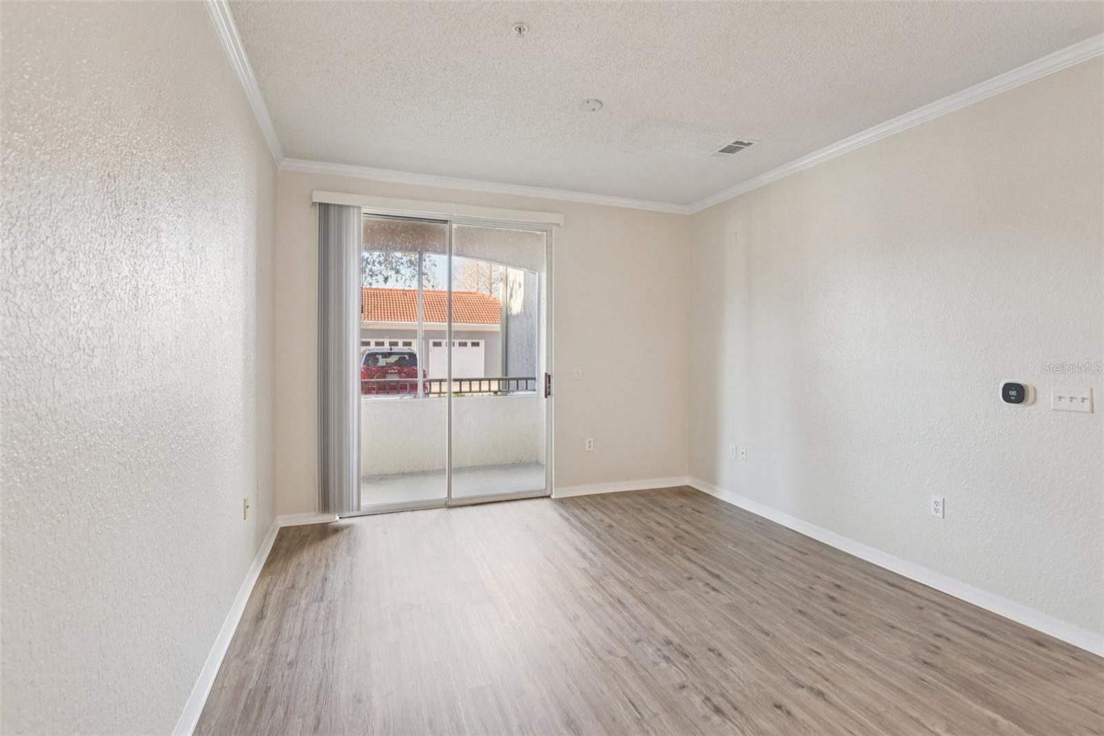 Image 9 of 38 For 18001 Richmond Place Drive 1213