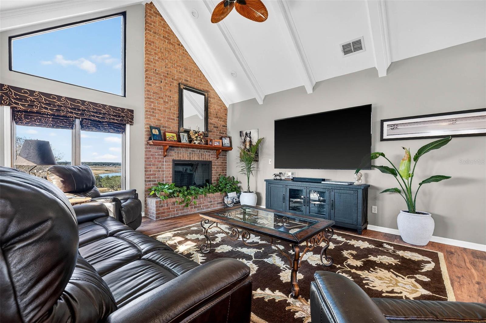 Image 6 of 77 For 36649 Covington Road