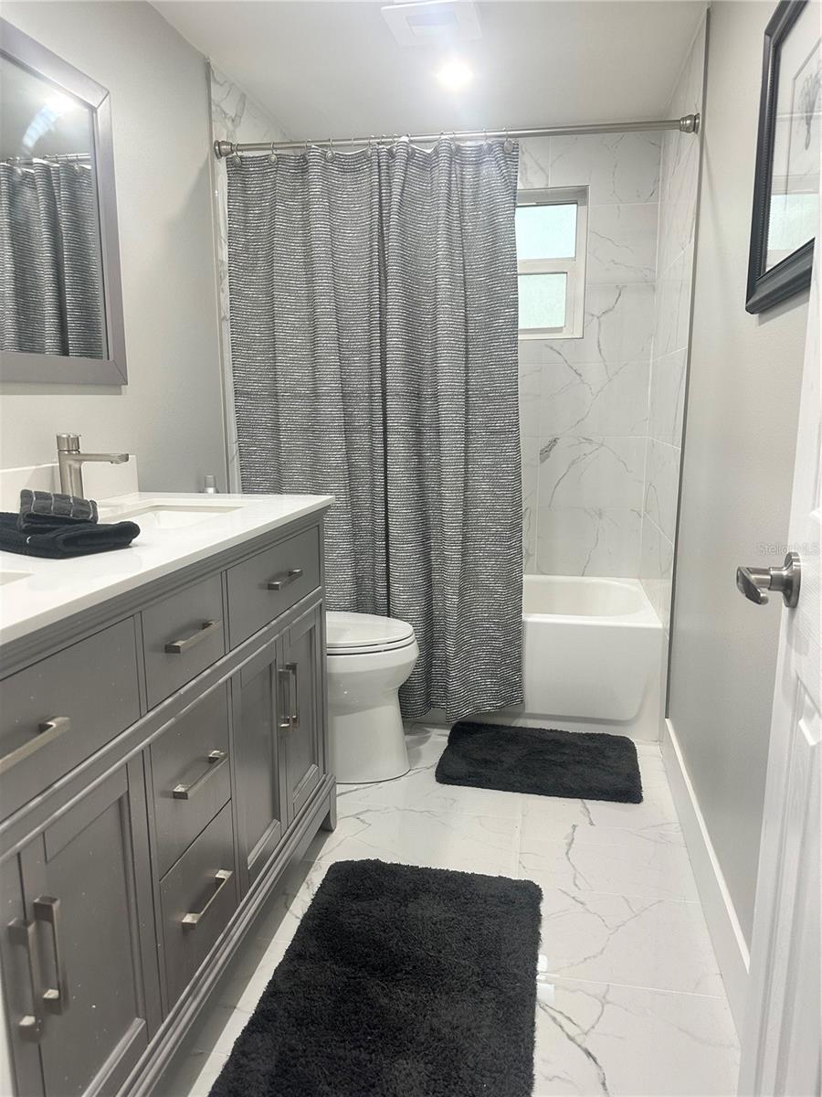 Image 20 of 23 For 12922 Post Road