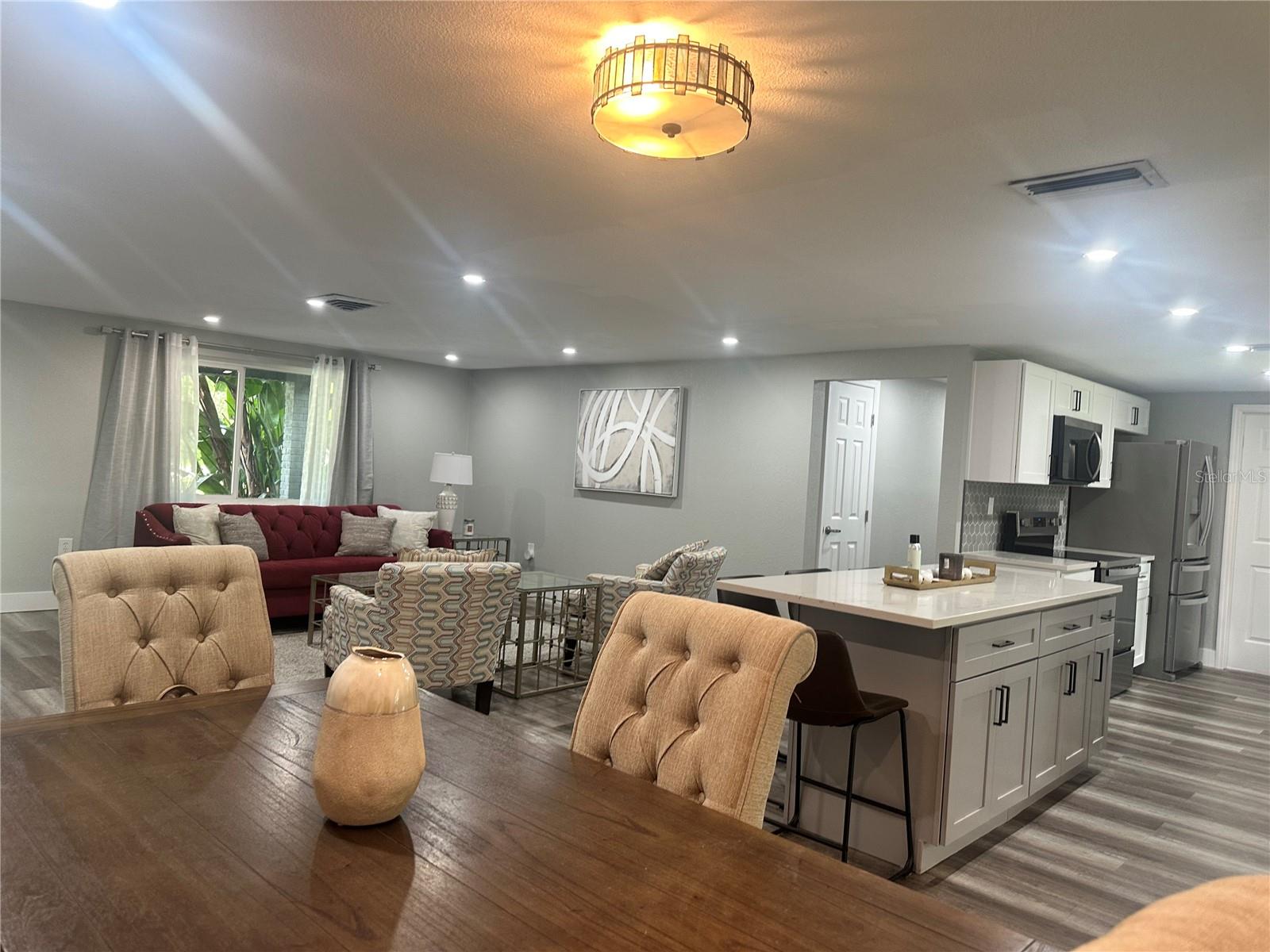 Image 9 of 23 For 12922 Post Road