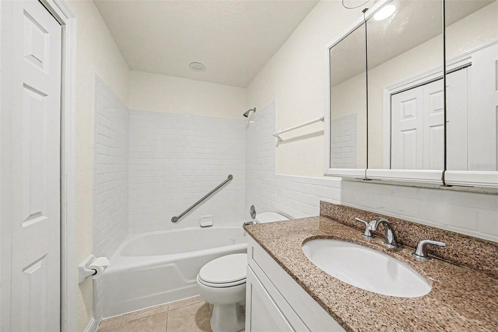 Image 26 of 27 For 208 Danube Avenue 103