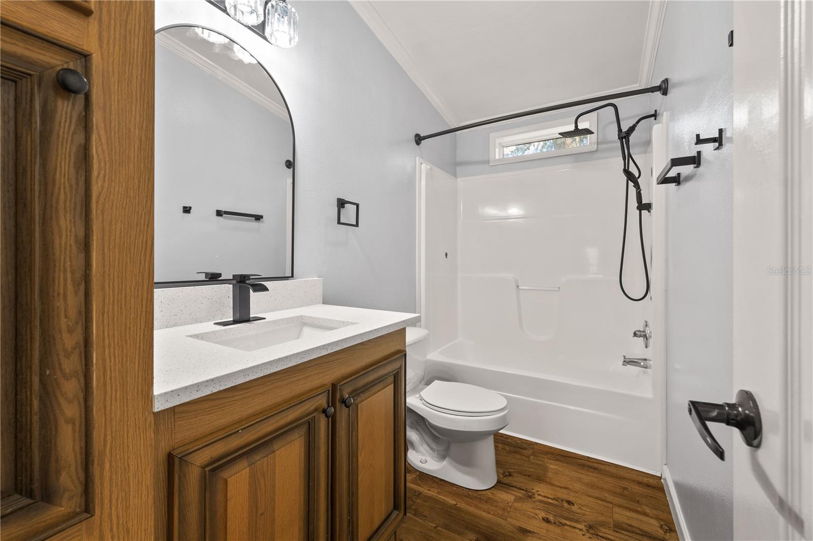 Image 15 of 42 For 8019 Meadowview Cir