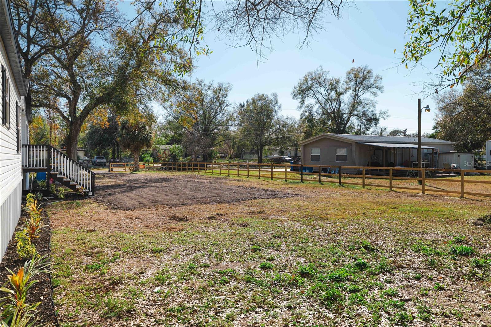 Image 27 of 42 For 8019 Meadowview Cir