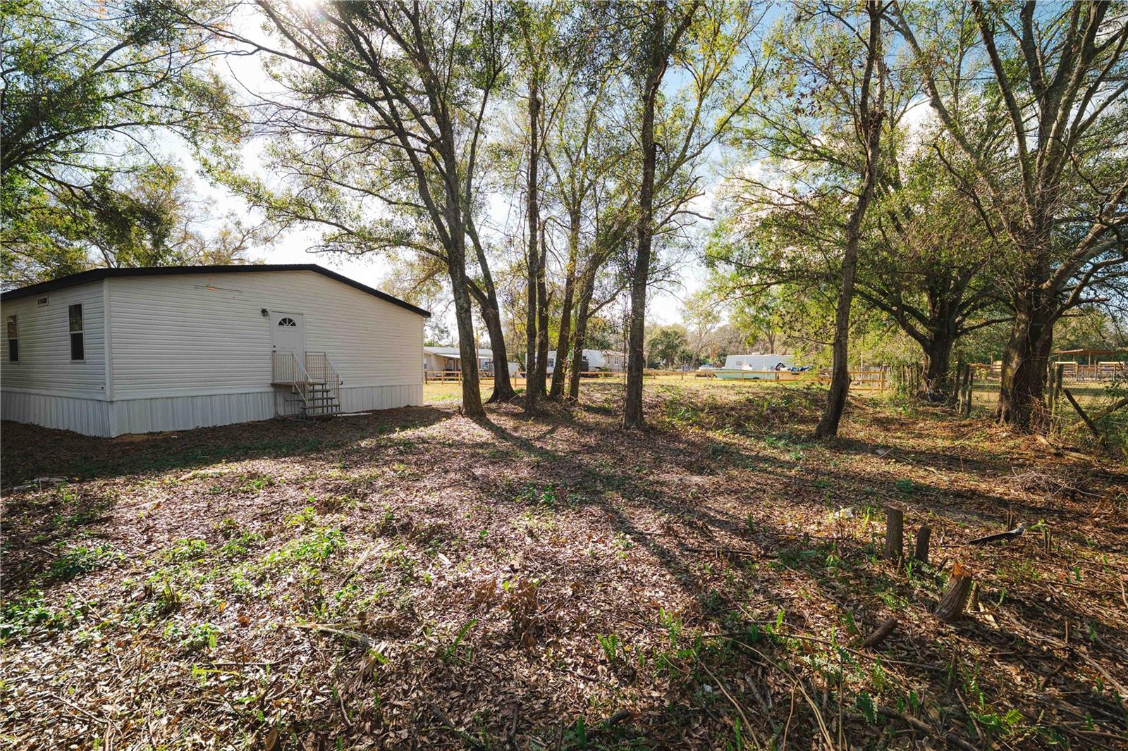 Image 28 of 42 For 8019 Meadowview Cir