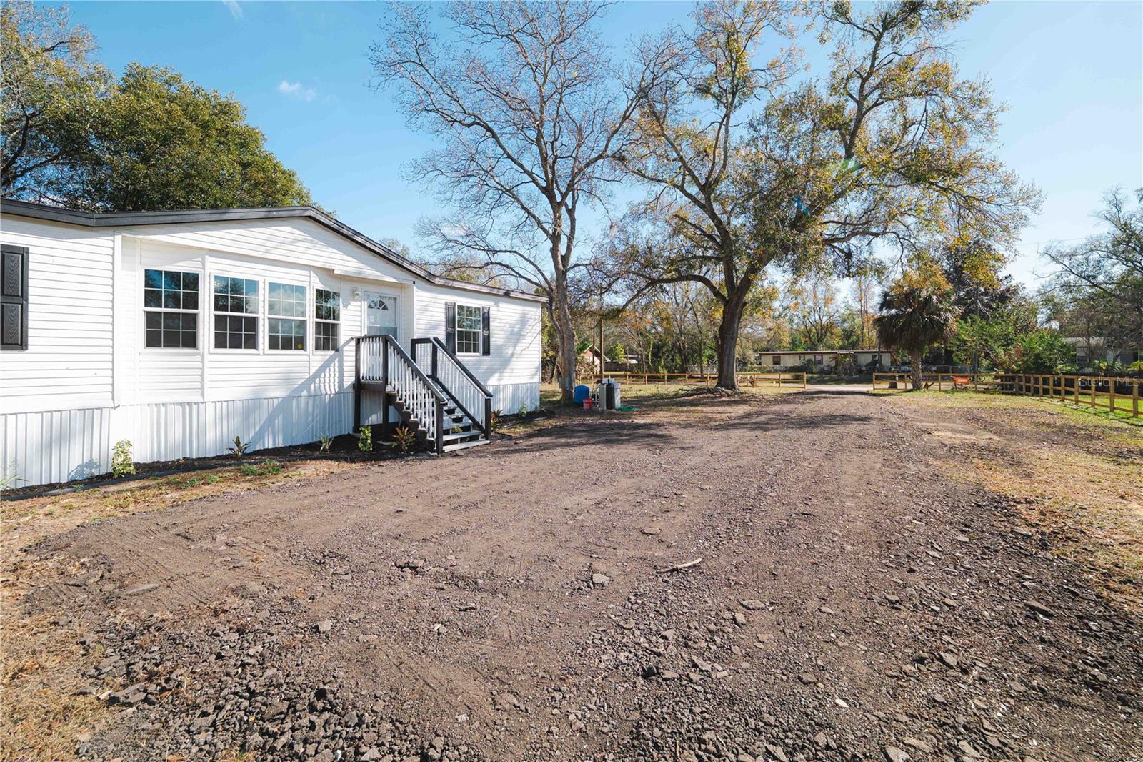 Image 29 of 42 For 8019 Meadowview Cir