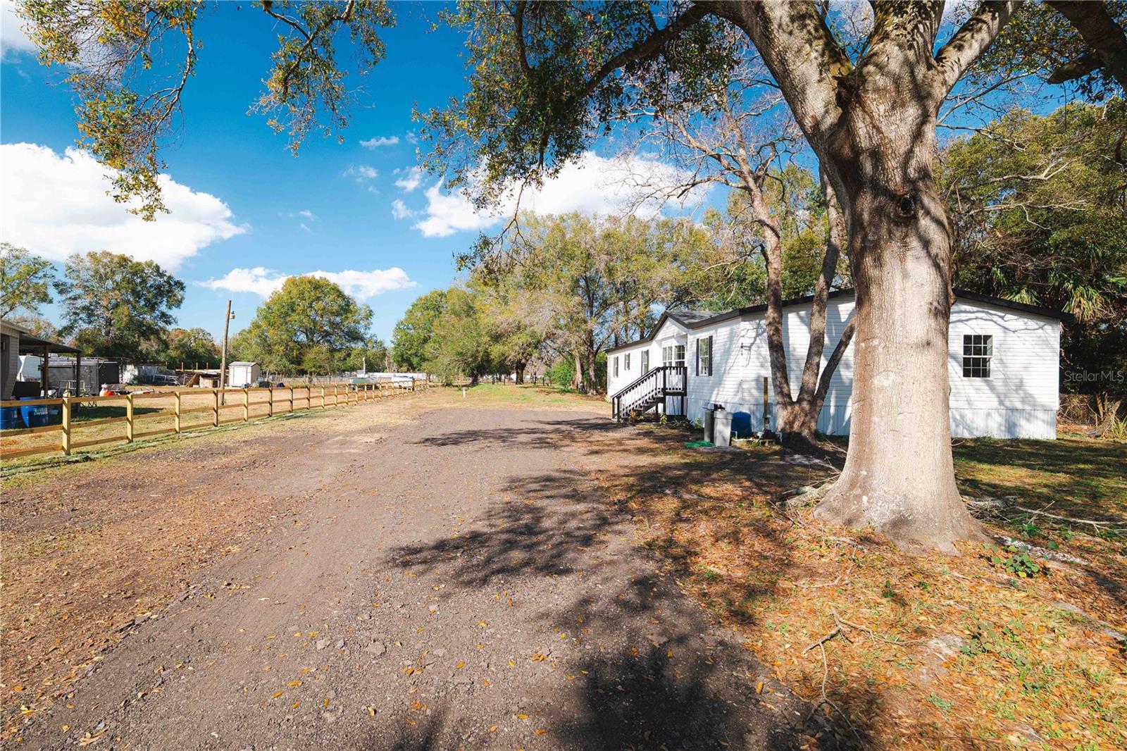 Image 33 of 42 For 8019 Meadowview Cir