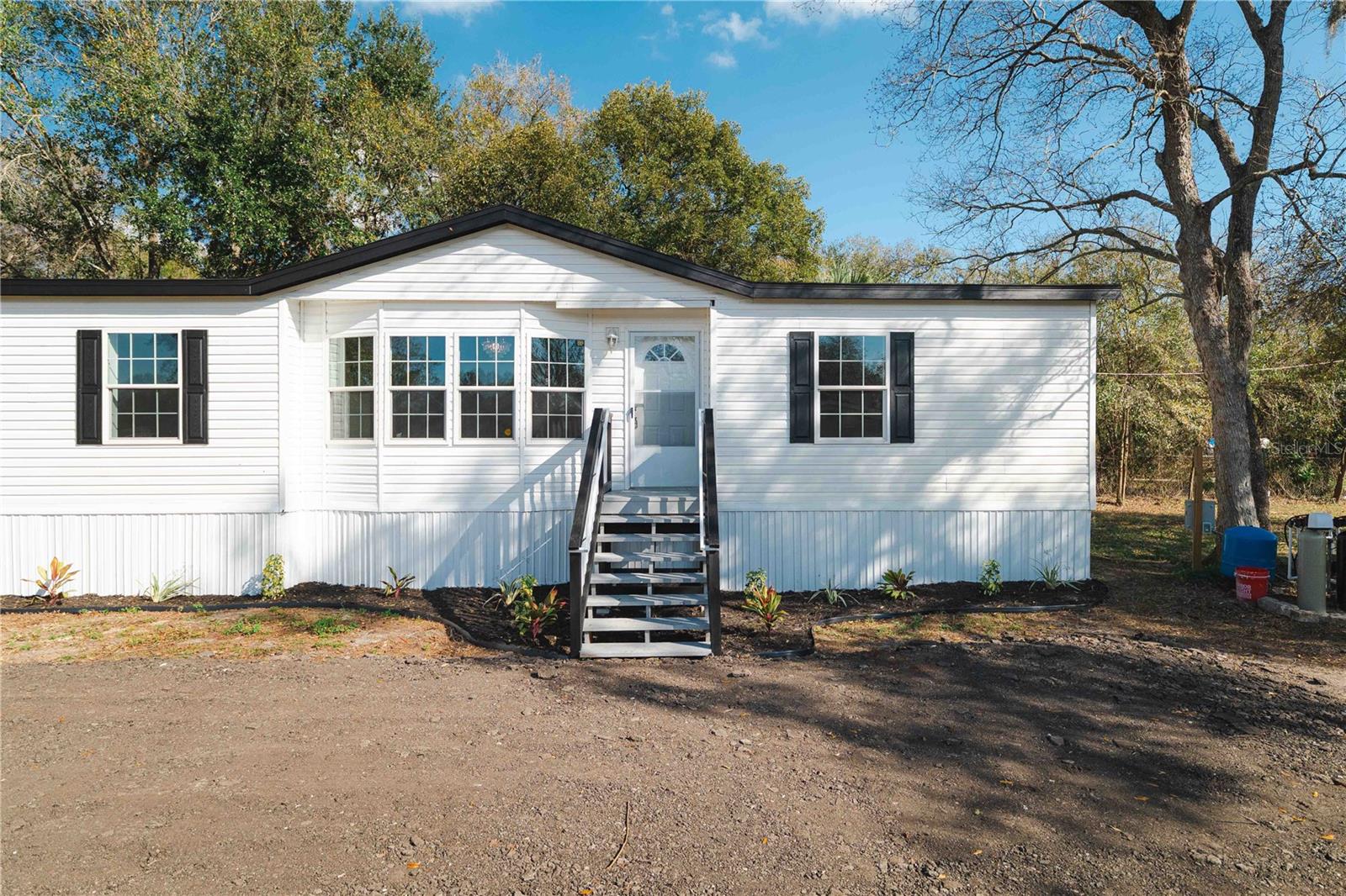 Image 34 of 42 For 8019 Meadowview Cir