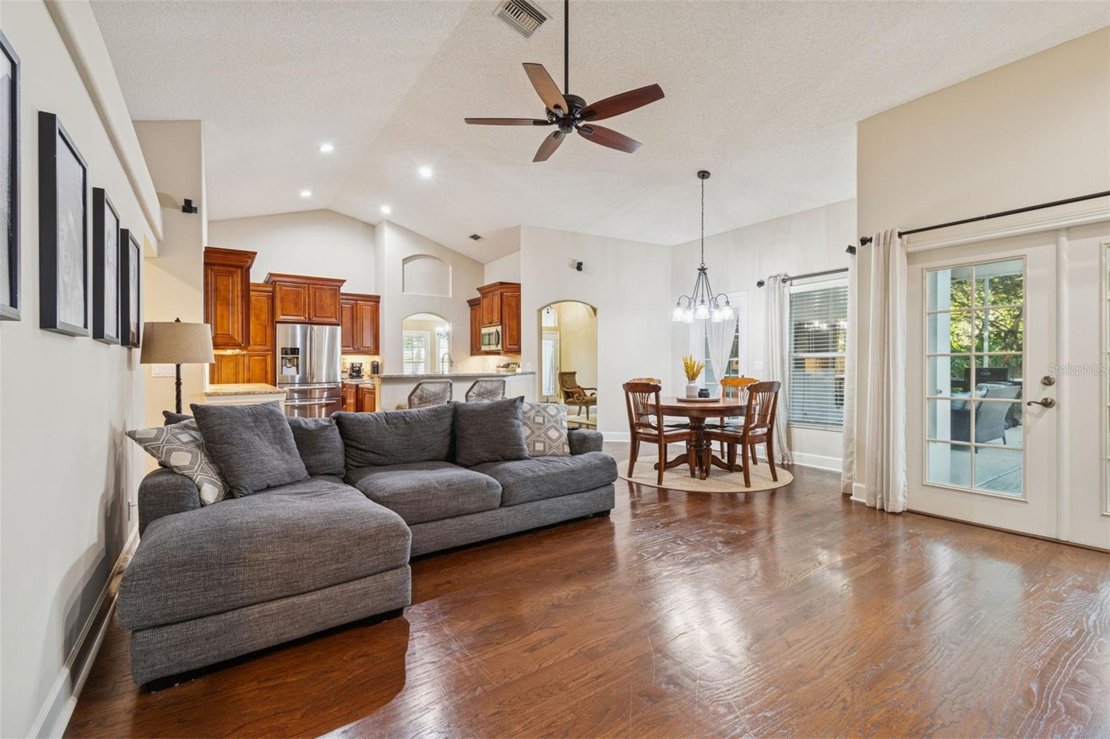 Image 21 of 100 For 4320 Auston Way