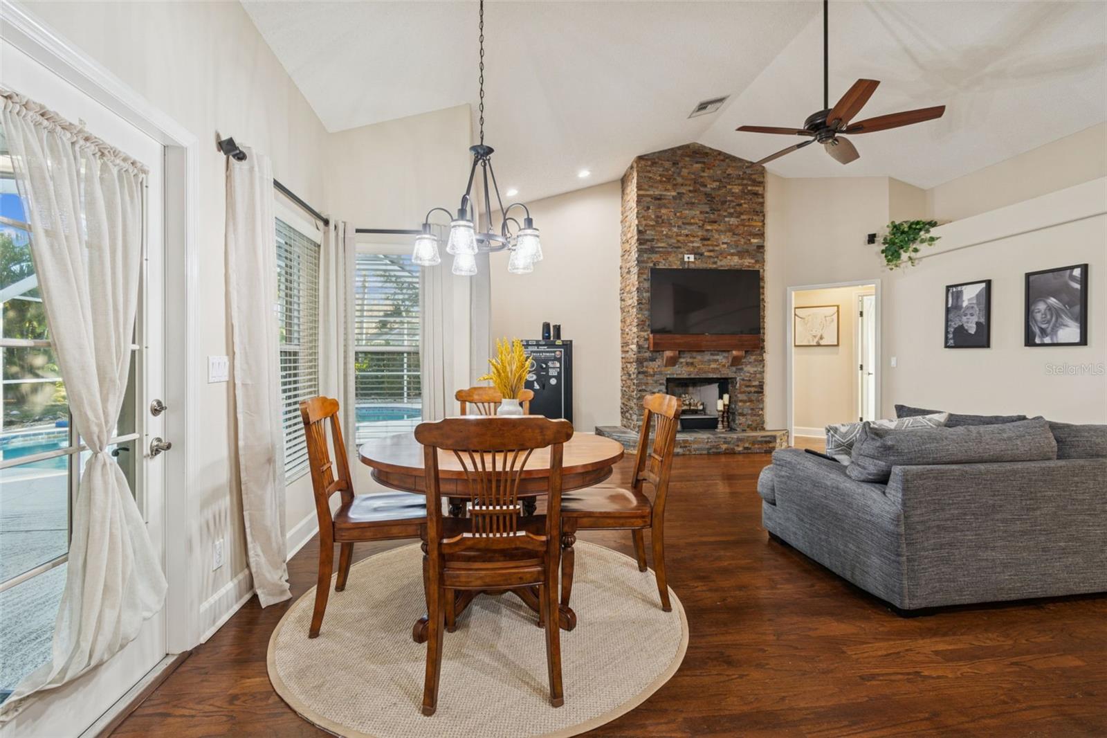 Image 23 of 100 For 4320 Auston Way