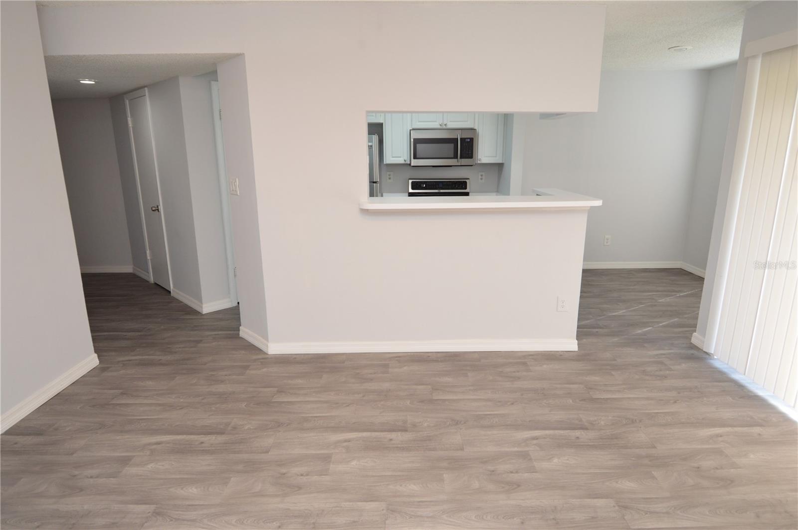 Image 10 of 90 For 8635 Mallard Reserve Drive 103