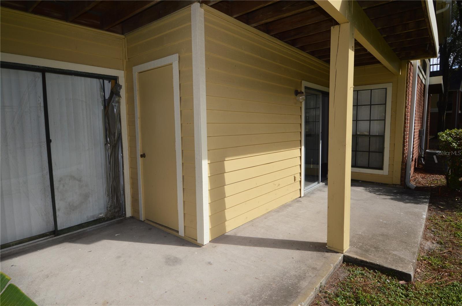 Image 39 of 90 For 8635 Mallard Reserve Drive 103