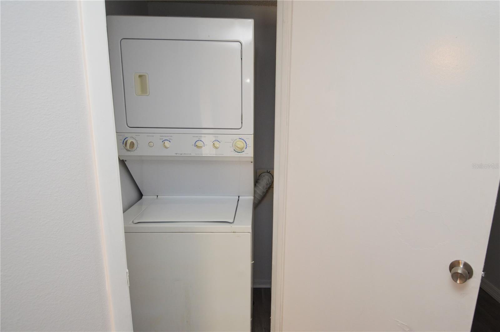 Image 4 of 90 For 8635 Mallard Reserve Drive 103