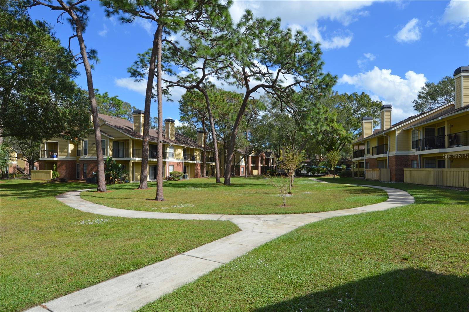 Image 41 of 90 For 8635 Mallard Reserve Drive 103