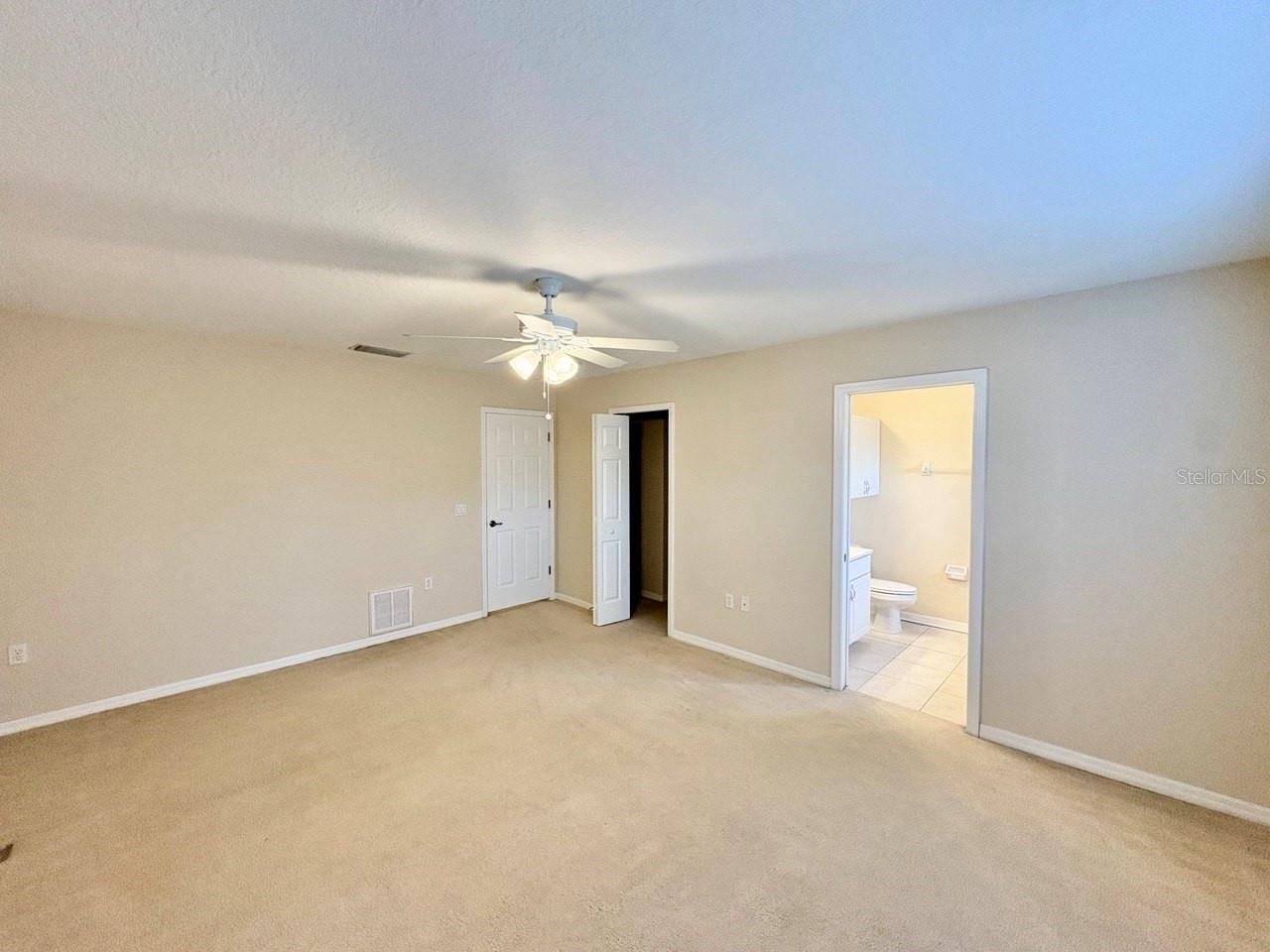 Image 12 of 35 For 11839 Castine Street