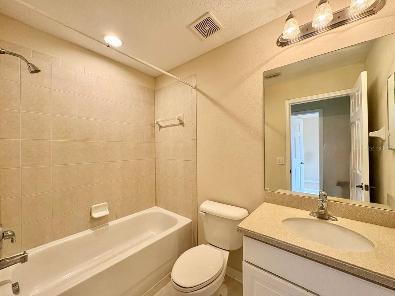 Image 19 of 35 For 11839 Castine Street