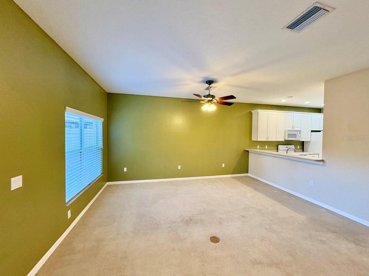 Image 5 of 35 For 11839 Castine Street