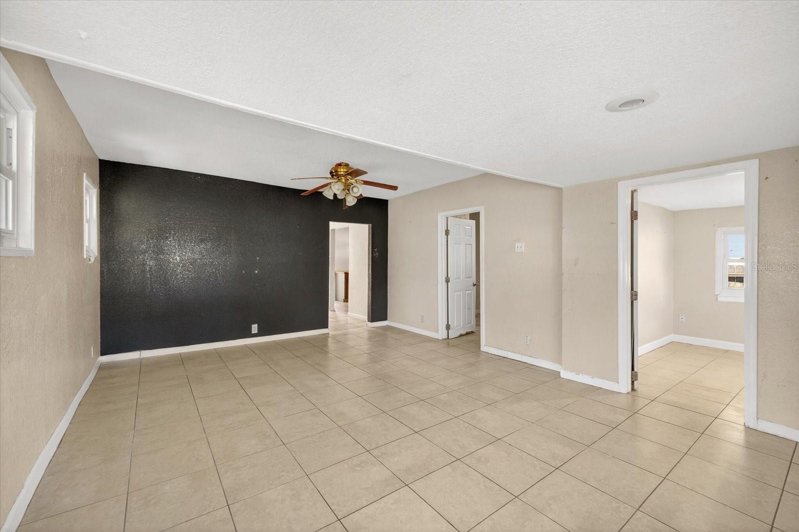 Image 11 of 35 For 2850 59th Avenue N