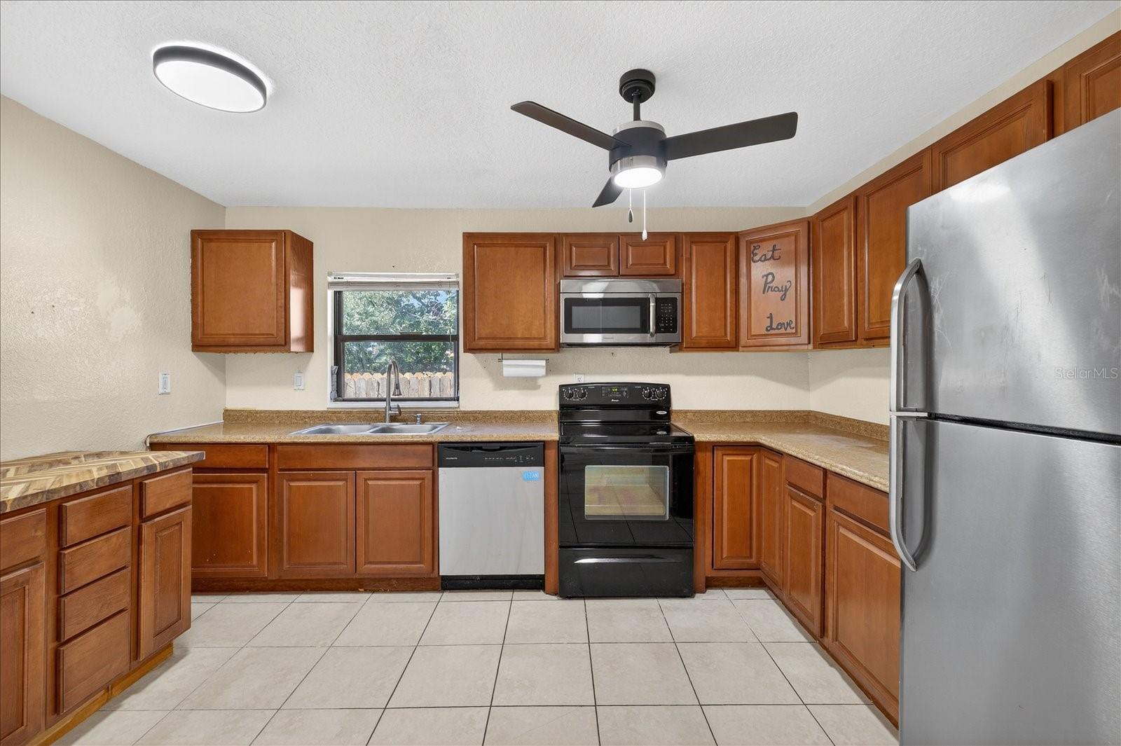 Image 13 of 35 For 2850 59th Avenue N