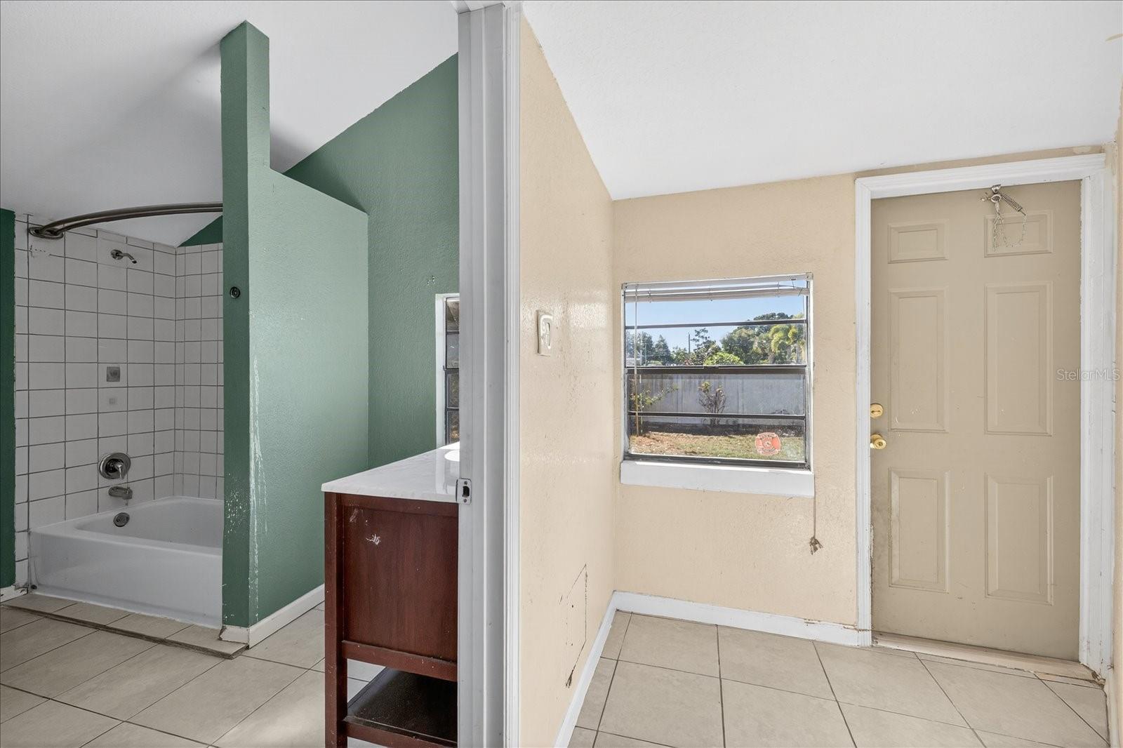 Image 25 of 35 For 2850 59th Avenue N